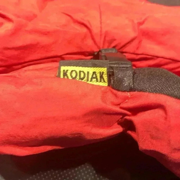 Kodiak Kids 6-6x heavy duty mittens  with removable liner - 2 pairs - Picture 2 of 6